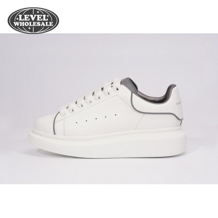 Alexander McQueen Oversized 3M white SIZE: 35-45