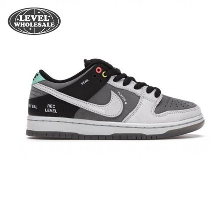 Dunk Low SB 'Camcorder' Size 40-47.5