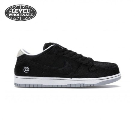 Medicom Toy x Dunk Low SB Size 36-46