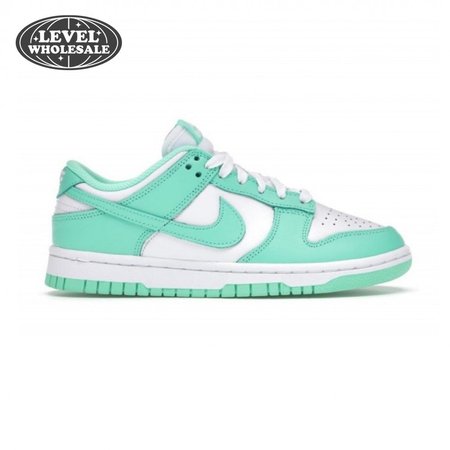 Wmns Dunk Low 'Green Glow' Size 40-47.5